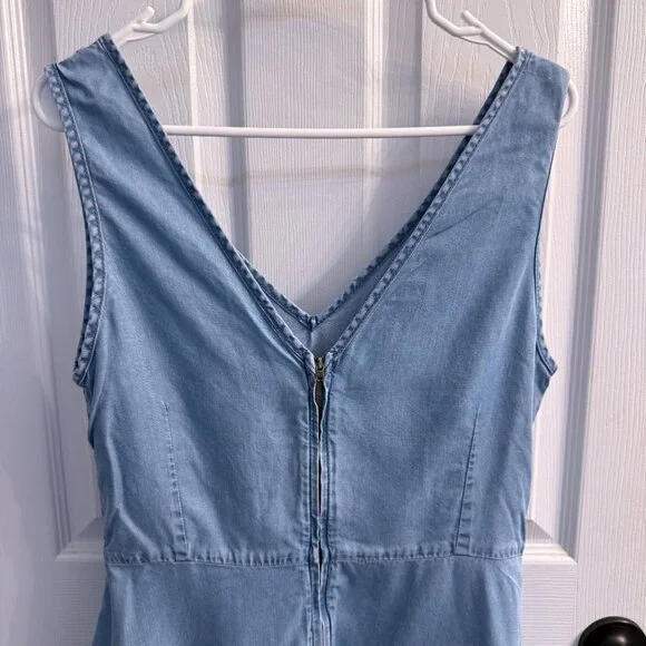 Topshop Denim Mini Skater Dress w/ Pockets – Light Blue – Size 8 – Nordstrom - Picture 6 of 6